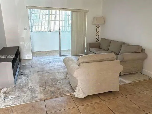 219 NE 14th Ave APT 103, Hallandale Beach, FL 33009