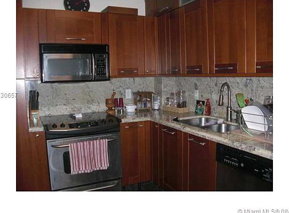 5th image of 4400 Hillcrest Dr APT 614