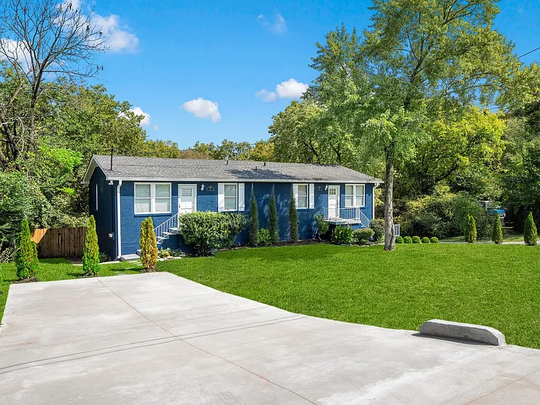 2112A Sanborn Dr — Photo 4