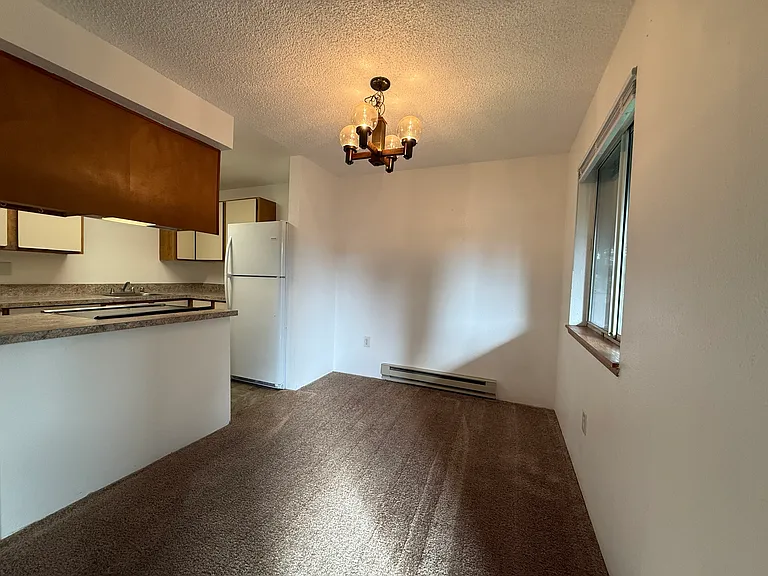 525 11th St NW #C6 — Photo 3