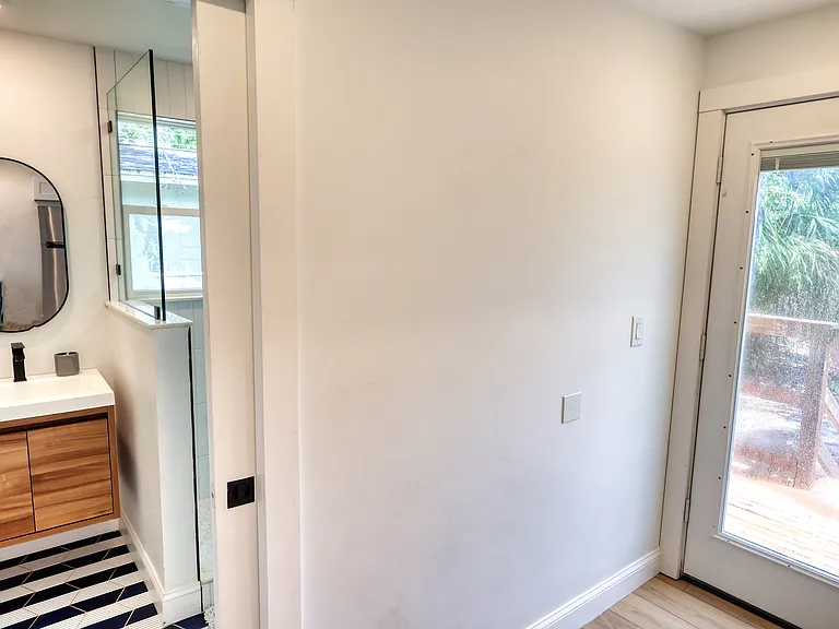 510 15th Ave S #1 — Photo 8