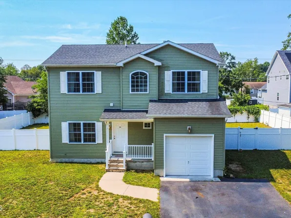 84 4th Avenue, Toms River, NJ 08757