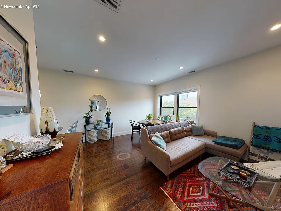 11 Newcomb St #99