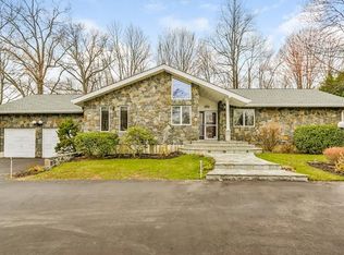 4173 Madison Ave, Trumbull, CT 06611