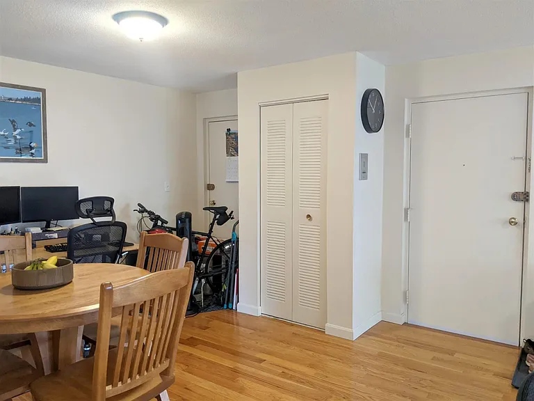 12 Cameron Ave #12 — Photo 7