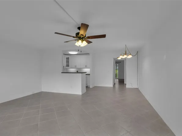 177 Fanshaw #E, Boca Raton, FL 33434