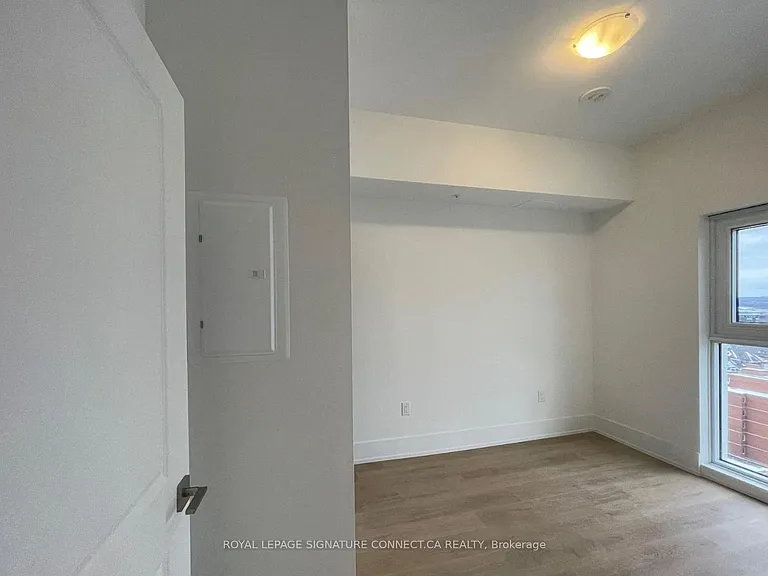 206 King St W #1303 — Photo 5