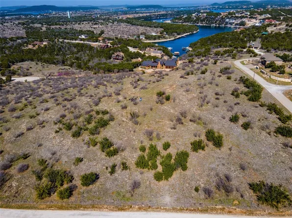 870 Baltrusol Dr, Graford, TX 76449