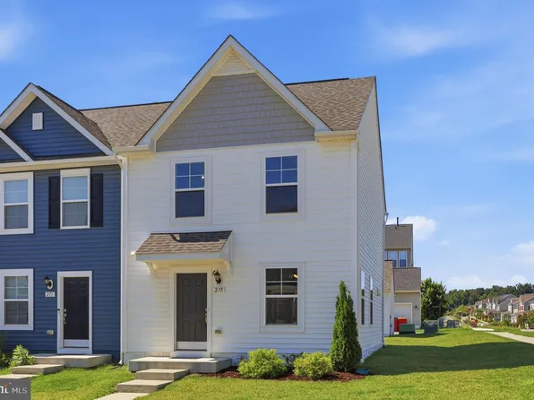 275 Colston Rd, Charles Town, WV 25414