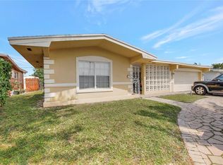 6729 Camelia Dr, Hollywood, FL 33023