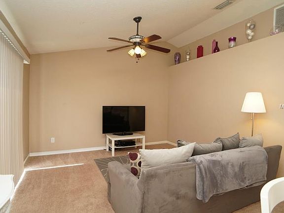 3rd image of 10404 Hunters Haven Blvd