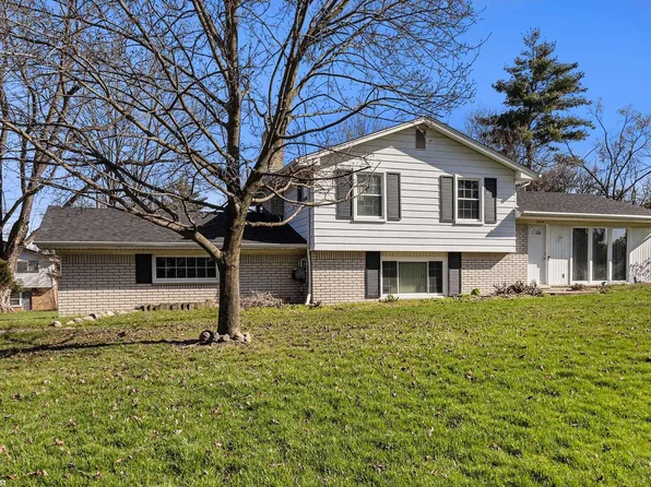 34210 Banbury St, Farmington, MI 48331