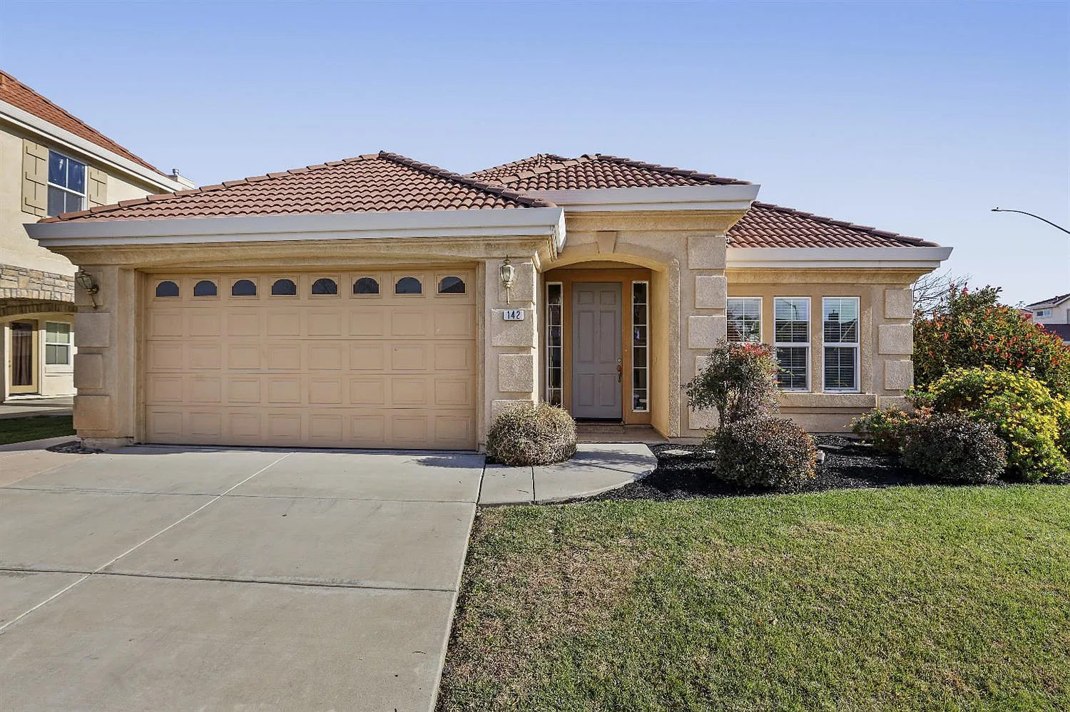 142 Diego Ln photo 1