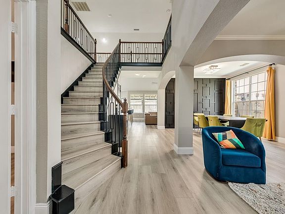 4th image of 7909 Saint Fillans Ln