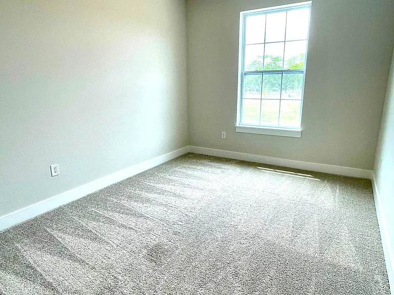 736 Kinzer Ave — Photo 11