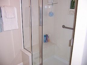 5th image of 5210 Garnetfield Ln