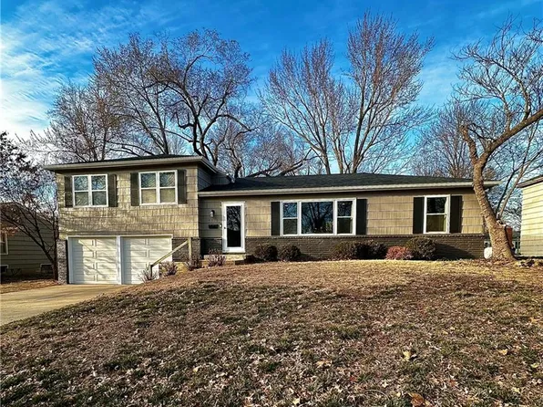 5916 W 101st St, Overland Park, KS 66207