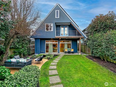 2411 4th Avenue W, Seattle, WA, 98119