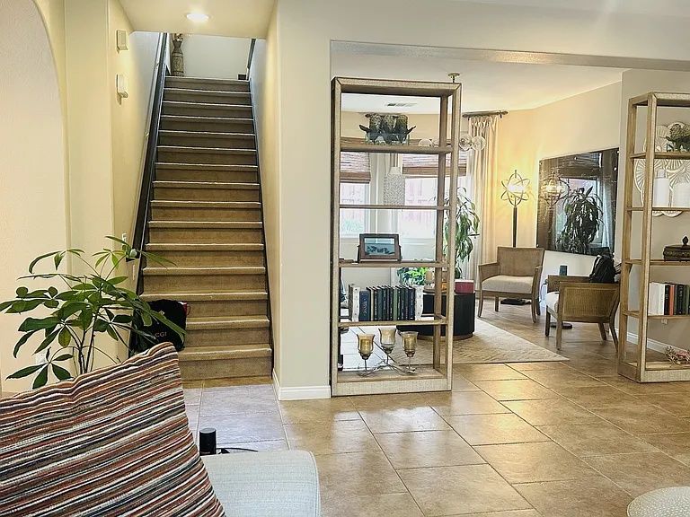 1267 Bellingham Dr — Photo 12