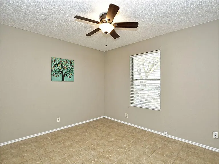 5401 Spring Meadow Rd #B — Photo 17