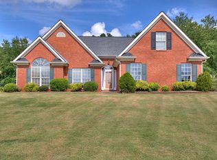 14 Bluegrass Cv, Cartersville, GA 30121