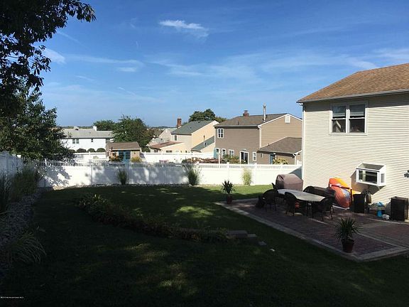 3rd image of 1124 Kells Ct