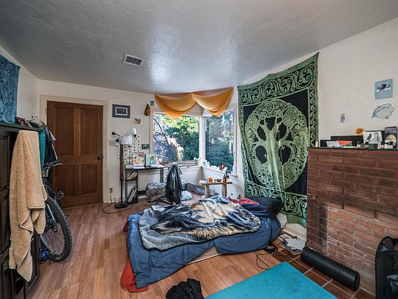 2nd image of 1611 Oregon Ave