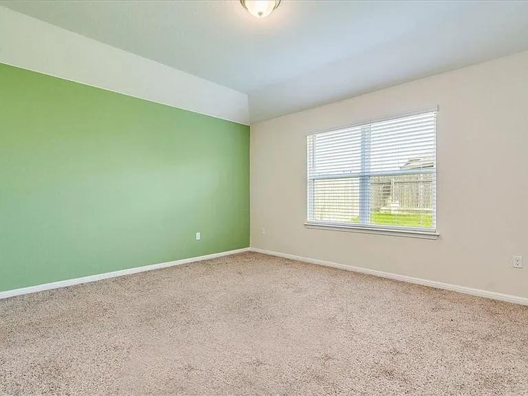 617 Callahan Ln — Photo 8