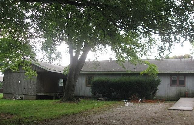 2nd image of 112 Spruce Ln