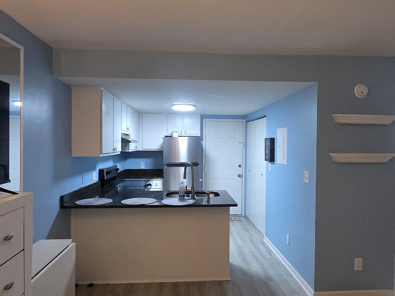 Studio, 425 sqft, $1,000 — Photo 4