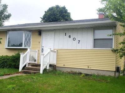 1607 Sunshine St, Glen Burnie, MD, 21061