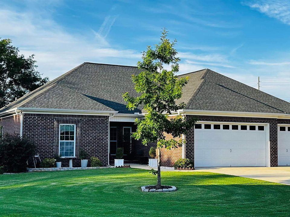 1st image of 133 Jacob Landing Dr