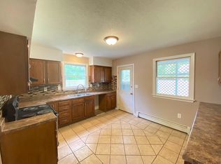 5 Freemont Rd, Enfield, CT 06082