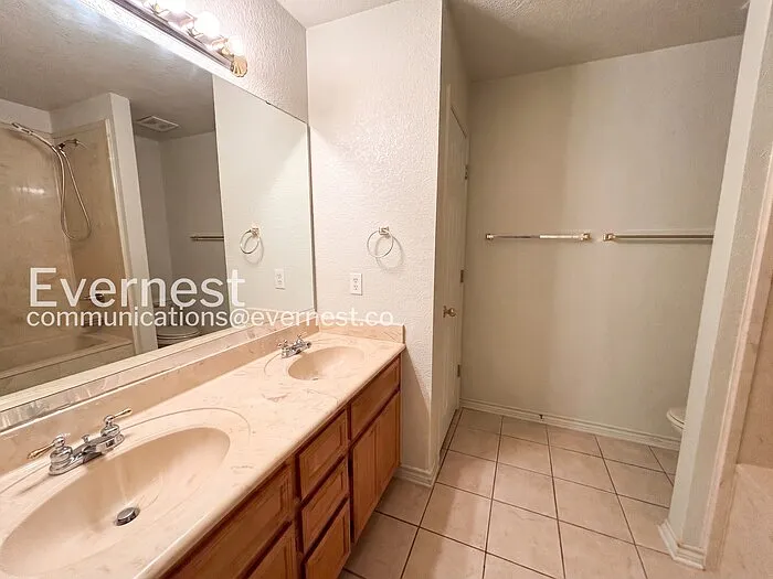 3705 Barbed Wire Dr — Photo 13