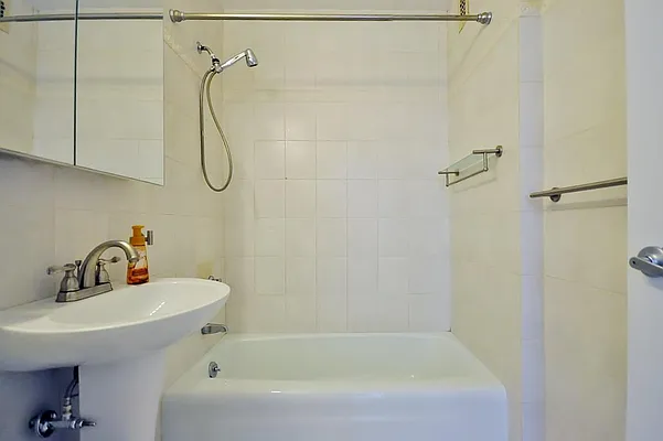 Rented by Corcoran | media 6