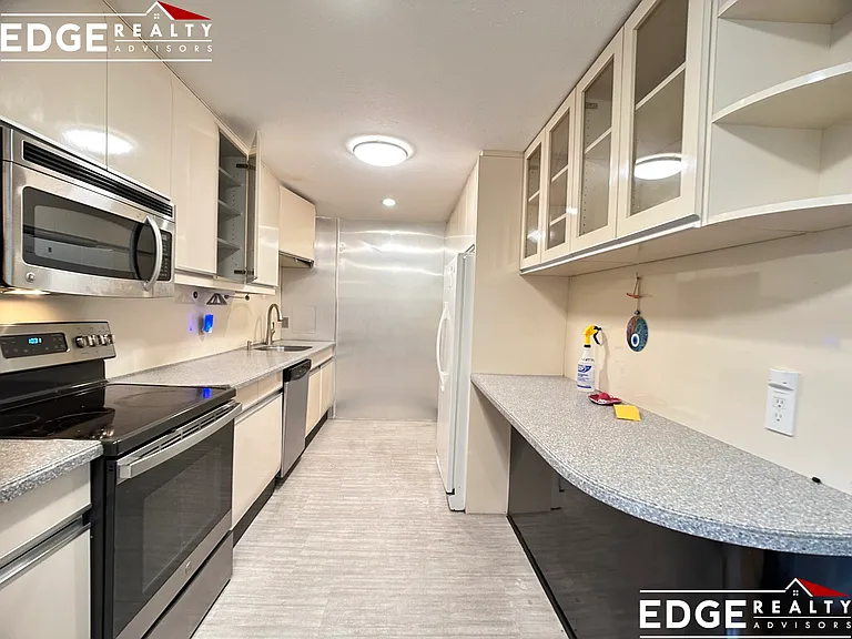 121 Tremont St #322 — Photo 2