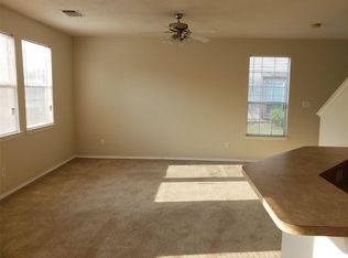 247 Drake Run Ln, Dickinson, TX 77539