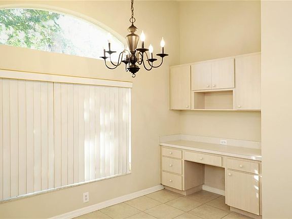 4th image of 17765 Esprit Dr