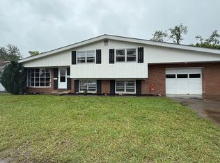 2739 Hillview Dr, Portsmouth, OH 45662