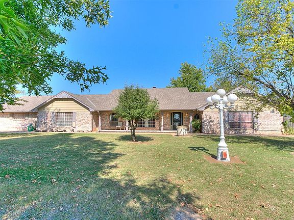 2nd image of 4801 SE 139th St
