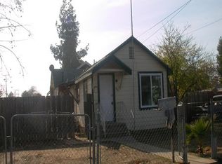 466 2nd St, Lindsay, CA 93247