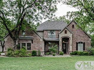 8815 Ravenswood Rd, Granbury, TX 76049