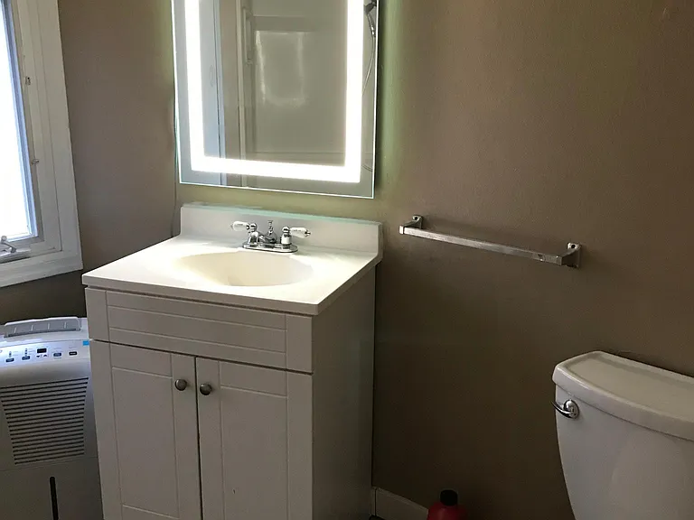 3406 SW 12th Ave #1 — Photo 5