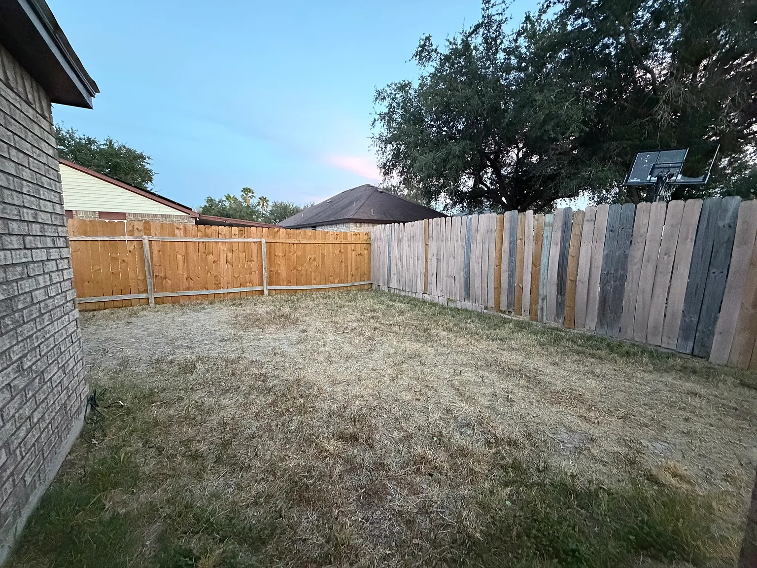 3 bed, 1240 sqft, $1,430 — Photo 4