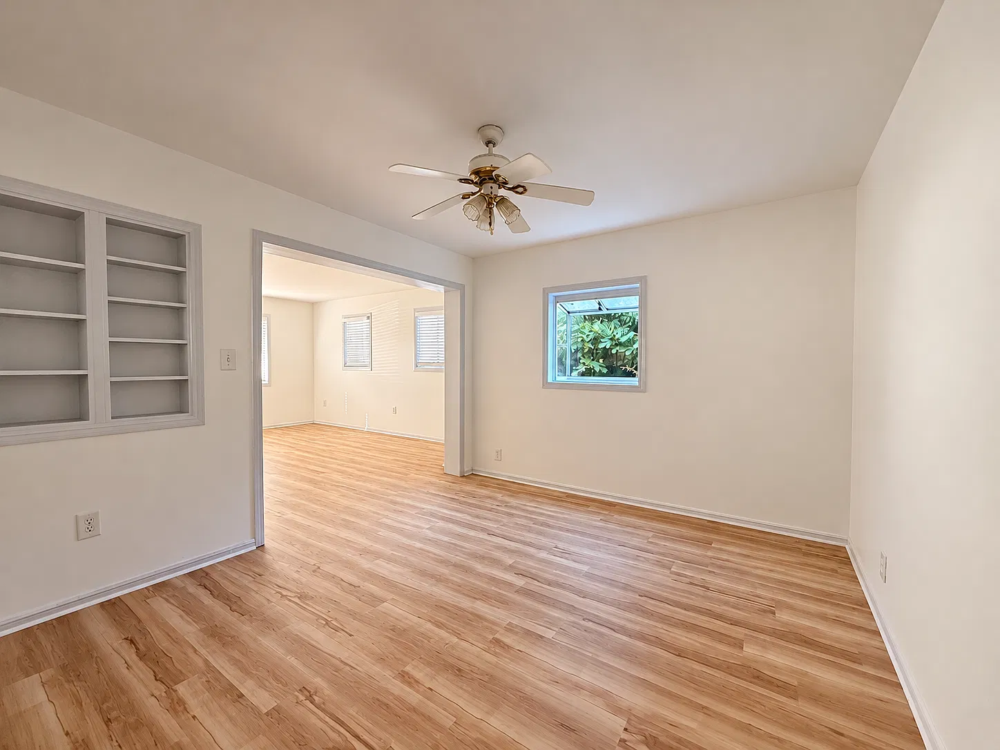 4 bed, 1600 sqft, $5,500 — Photo 1