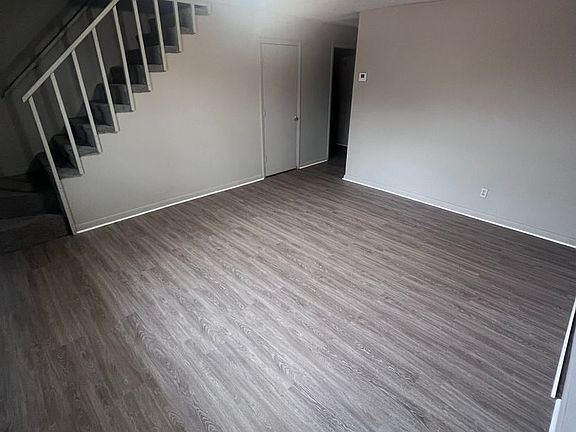 3rd image of 105 S Fleming St APT 2