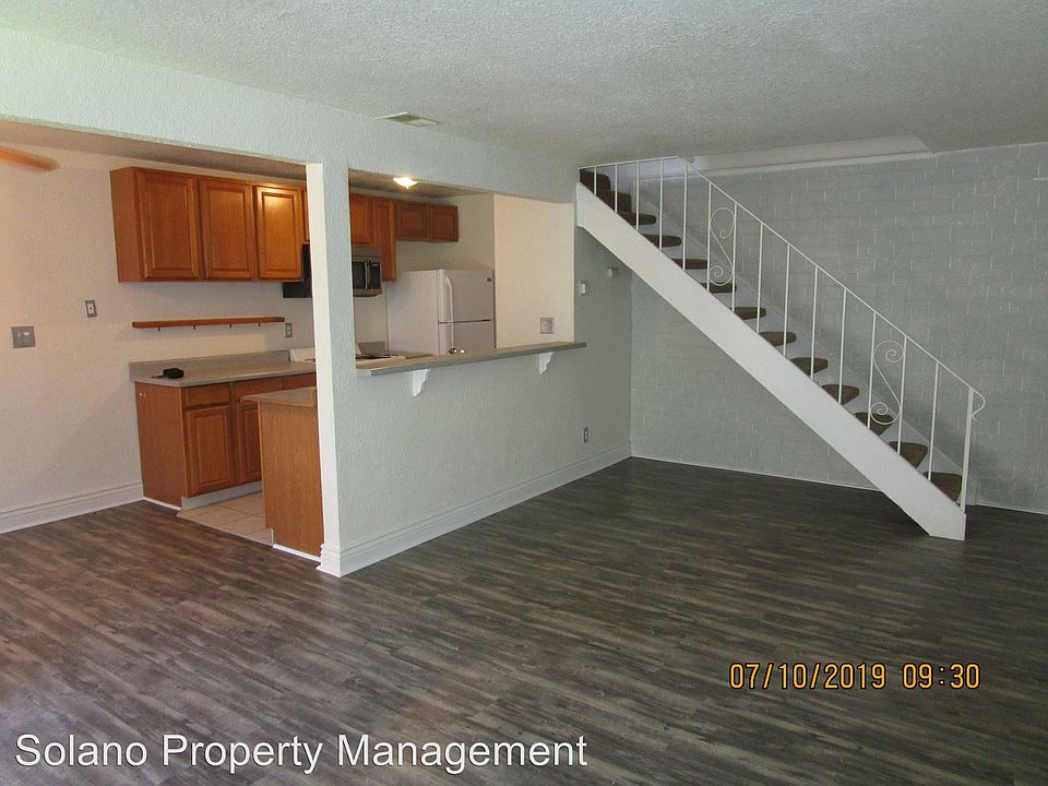 1st image of 1950 Duxburry Ln APT 3
