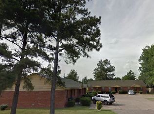 1300 Kari Ln, Blytheville, AR 72315