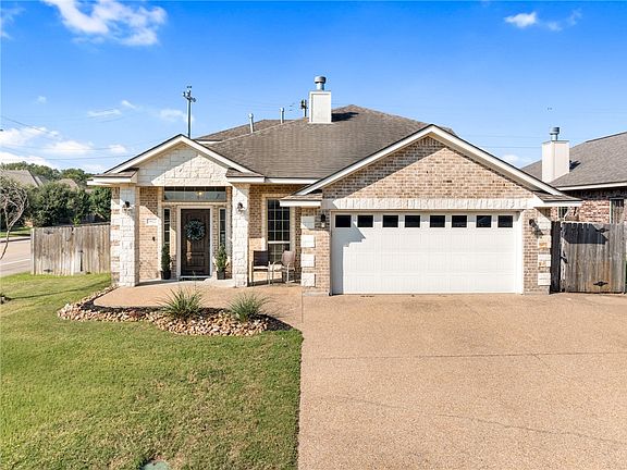 2nd image of 3822 Dove Hollow Ln