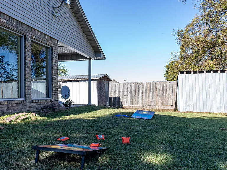 3109 Riviera Dr — Photo 8